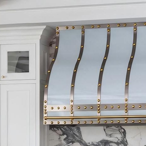 Blue Range Hood Kitchen Inspiration: 3 Stunning Designs for a Timeless Kitchen
