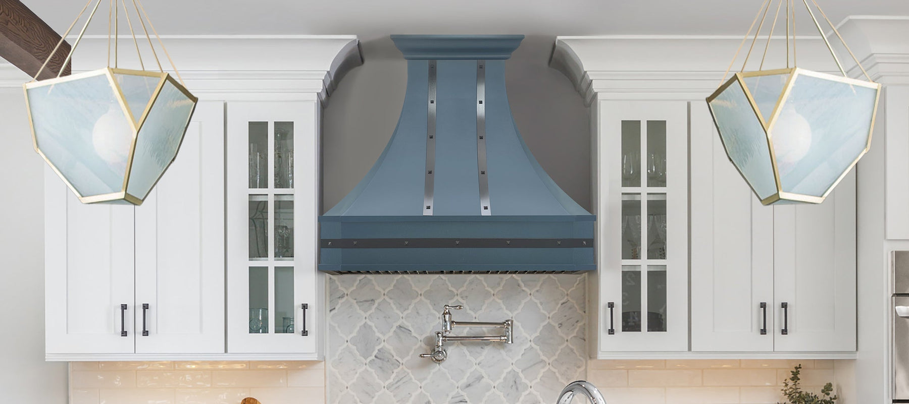 How a Custom Range Hood Becomes the Focal Point of Your Kitchen