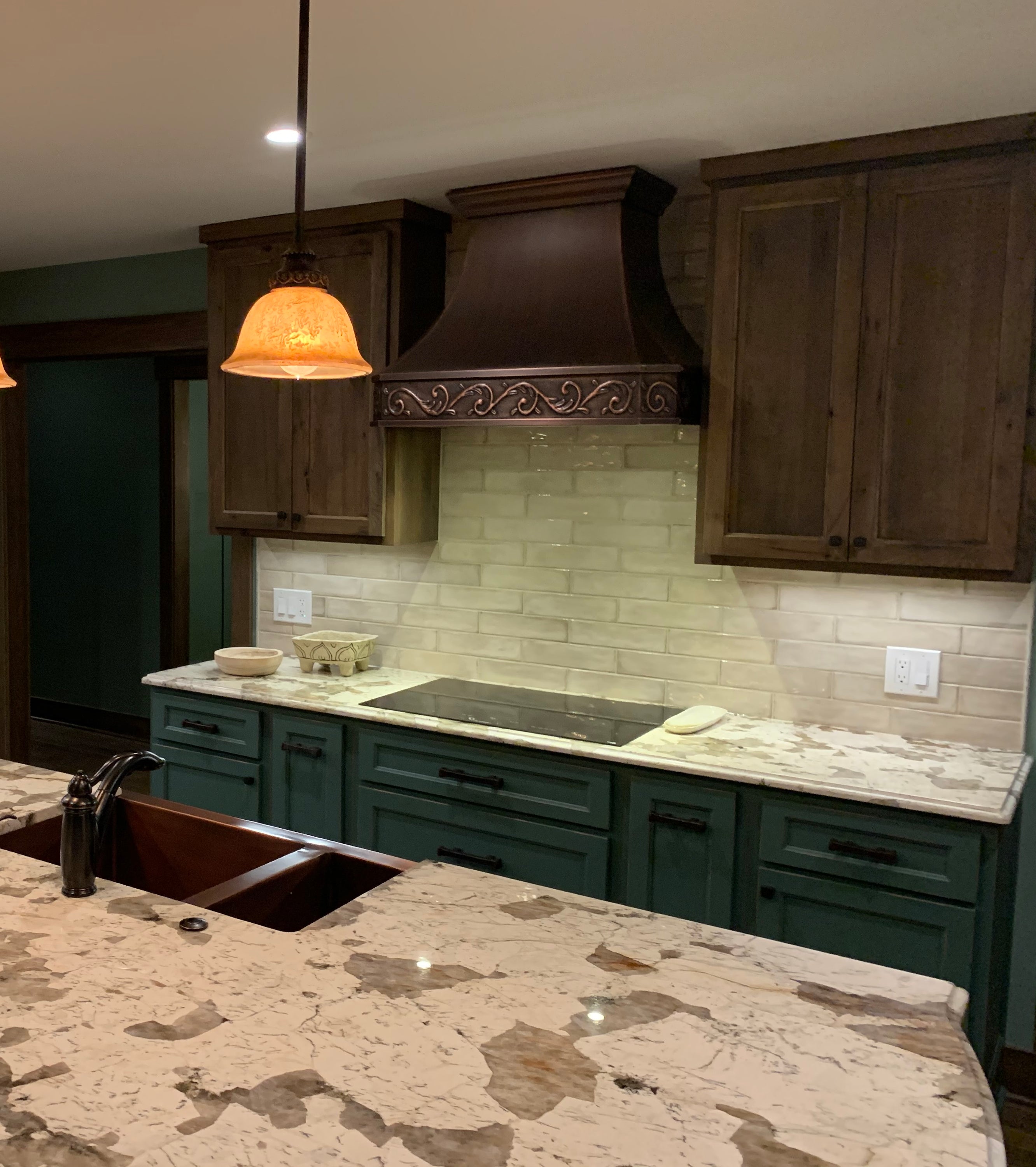 6 Best Farmhouse Range Hood Ideas — Rangehoodmaster