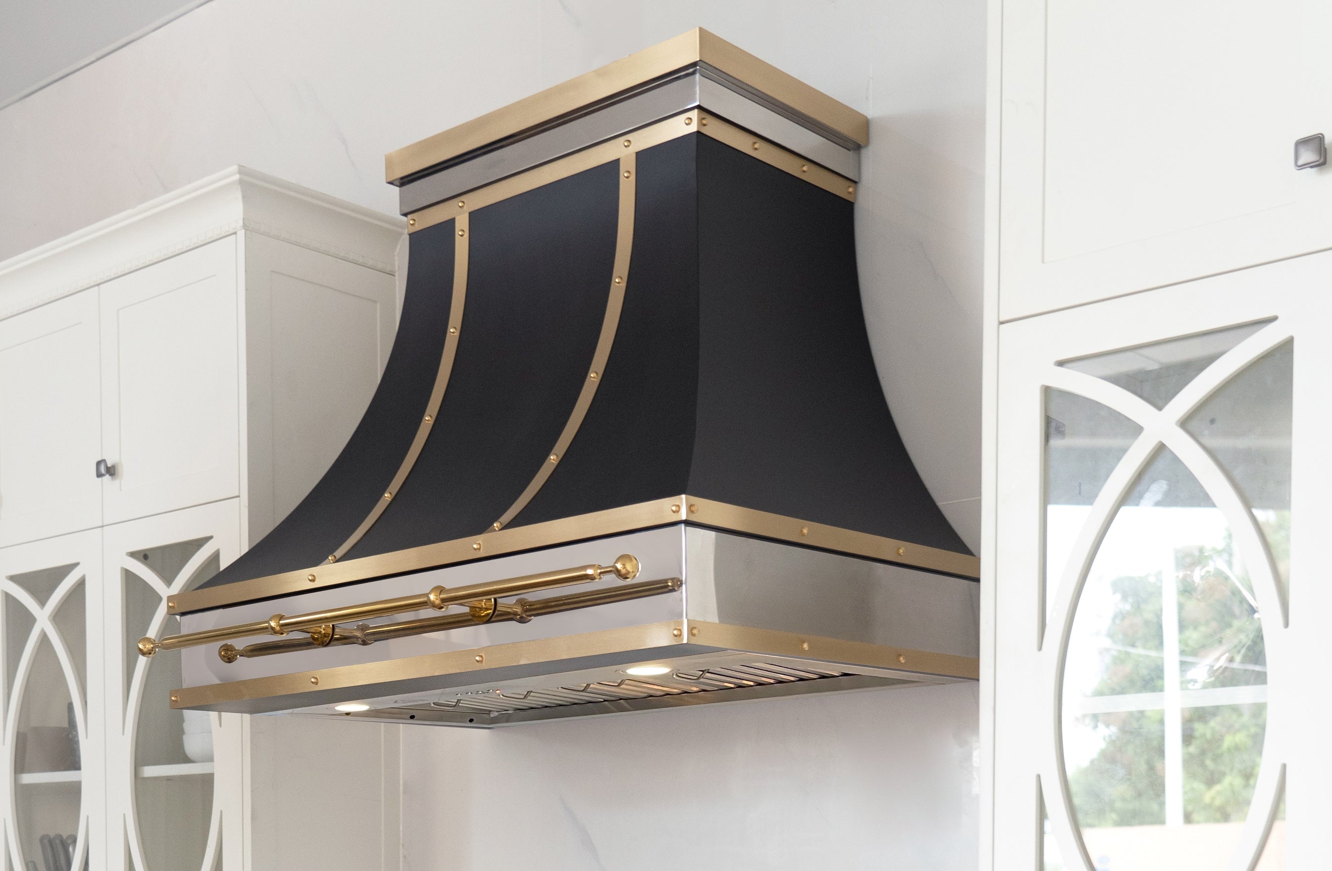 New Release Gallery Rangehoodmaster   Black Stainless Steel Range Hood A49db087 77a2 4764 8f3e 1c565a40518e 2700x1768 