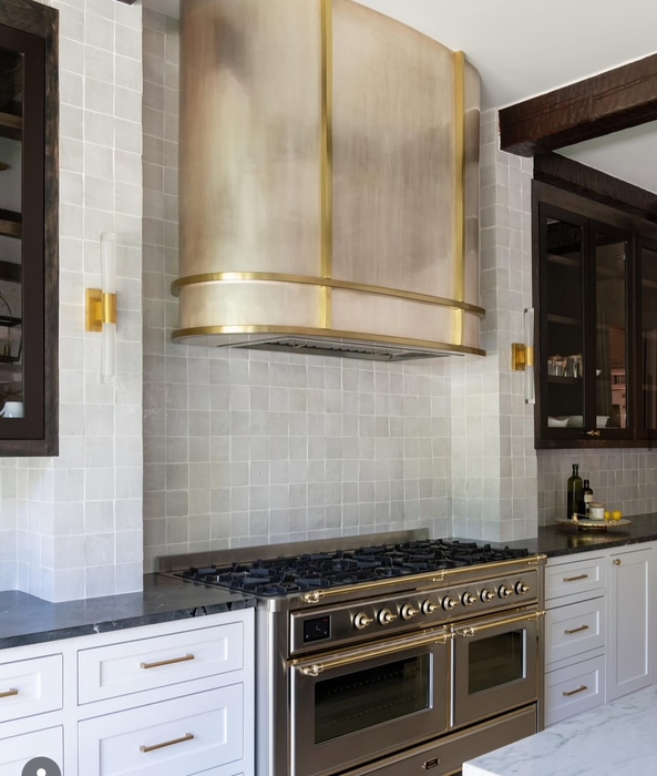 RHM Sweep Stainless Steel Custom Range Hood with Brass Accent H33 for Christa