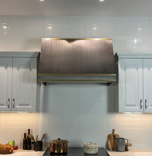30 Under Cabinet Hood in Stainless Steel Cooktops and Hoods